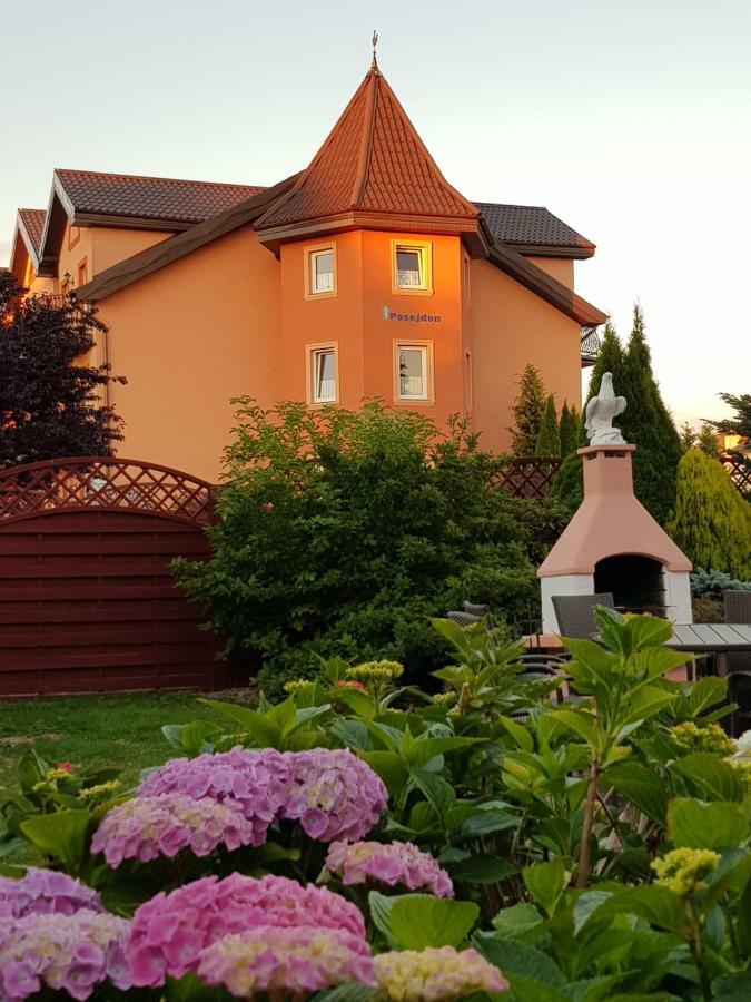 Posejdon Bed & Breakfast อุสตรอเนียมอร์สเกีย ภายนอก รูปภาพ