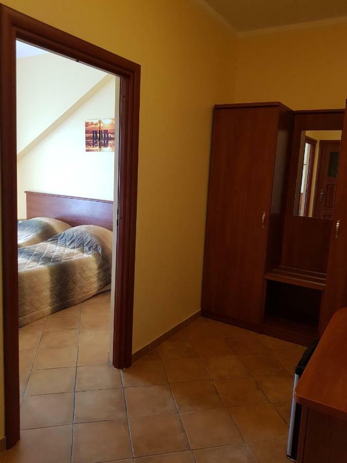 Posejdon Bed & Breakfast อุสตรอเนียมอร์สเกีย ภายนอก รูปภาพ