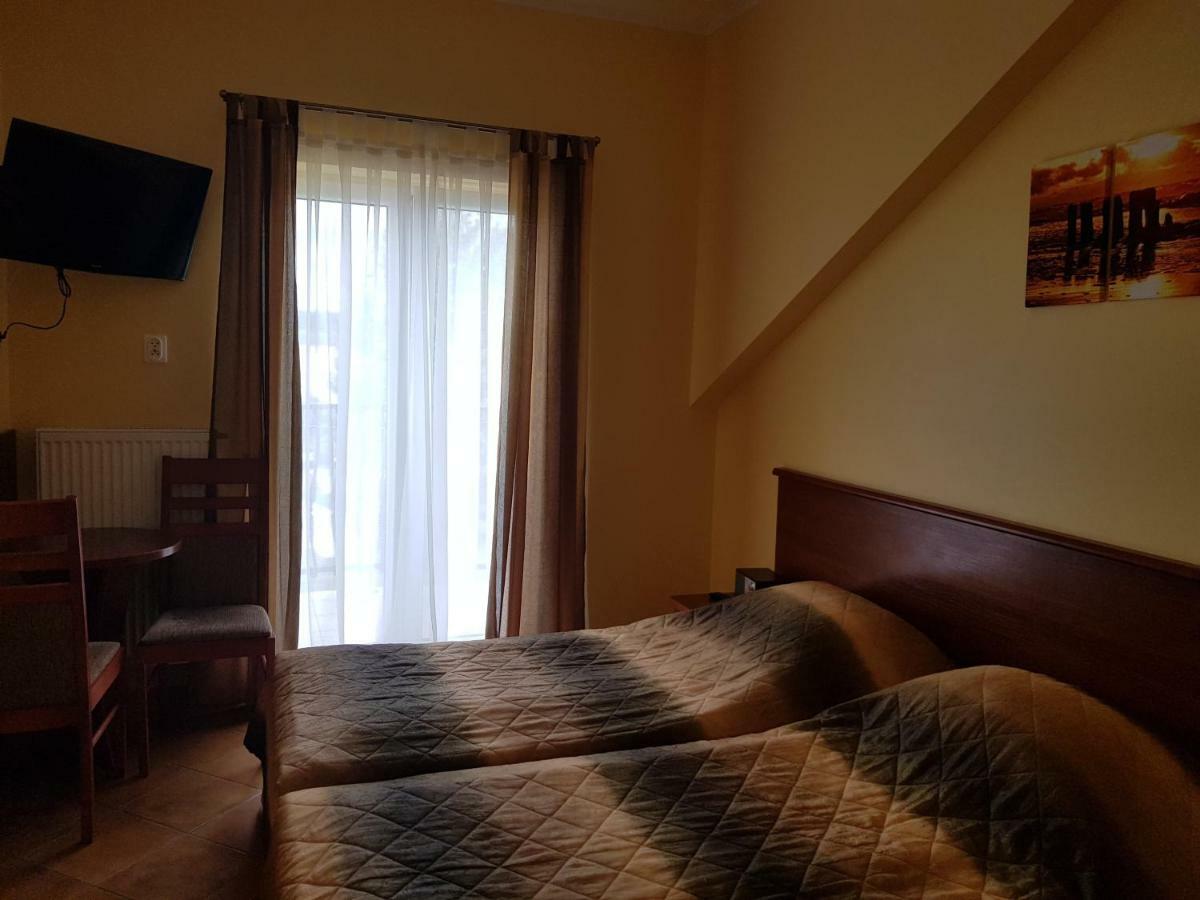 Posejdon Bed & Breakfast อุสตรอเนียมอร์สเกีย ภายนอก รูปภาพ