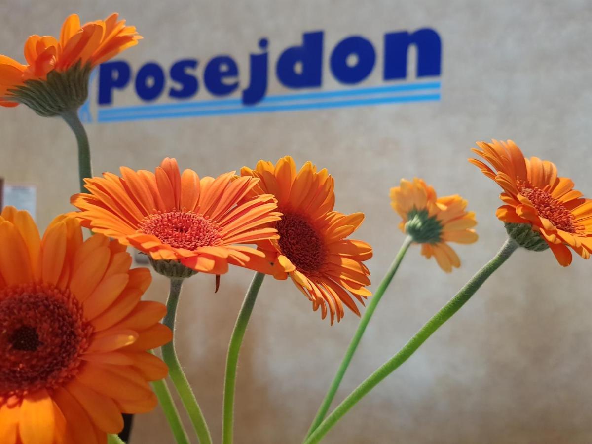 Posejdon Bed & Breakfast อุสตรอเนียมอร์สเกีย ภายนอก รูปภาพ